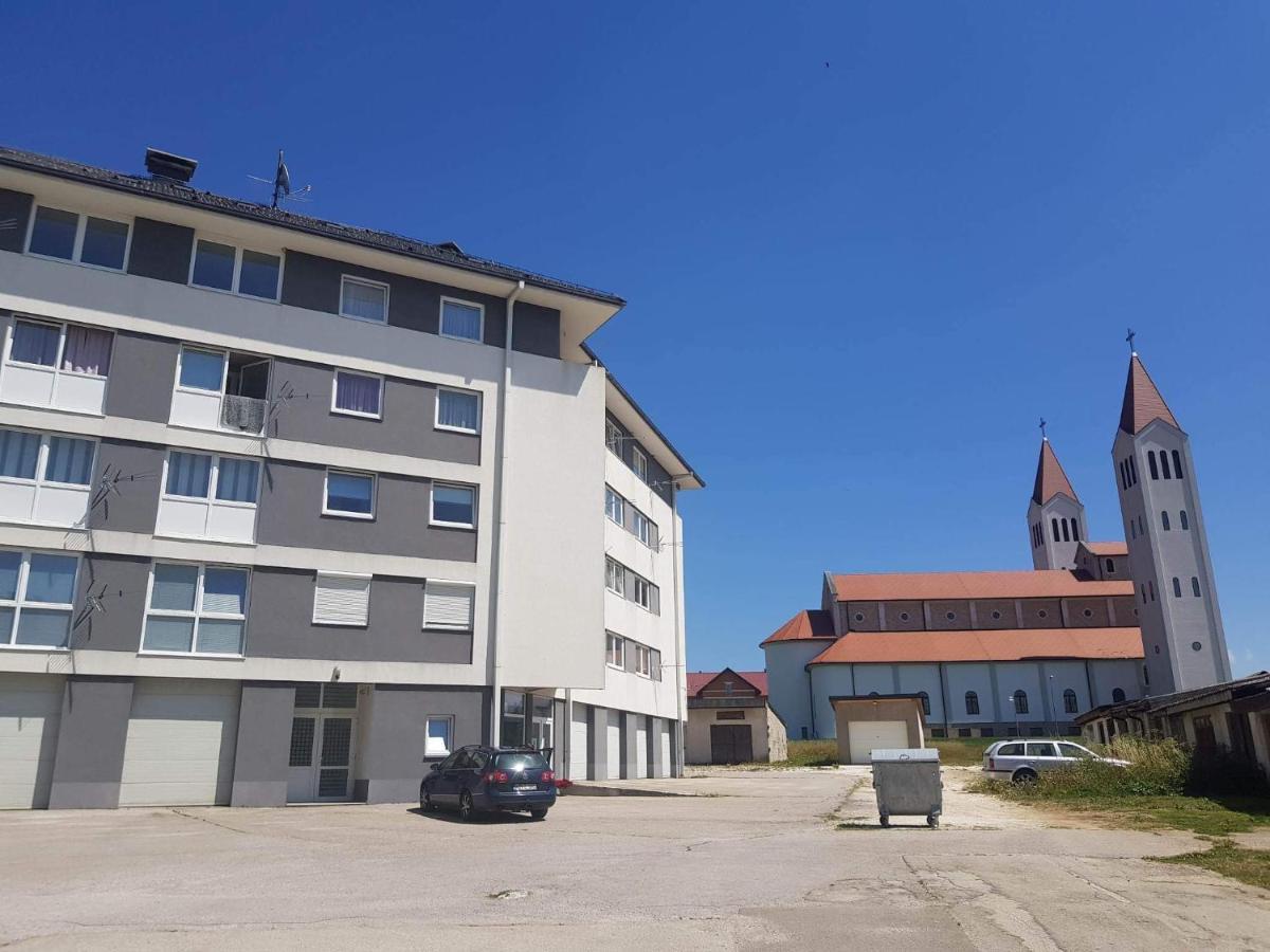 Apartmani Ivona Купрес Экстерьер фото